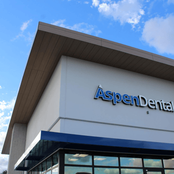 Aspen Dental with exterior phenolic panels at the Mainstreet shopping center in Florida