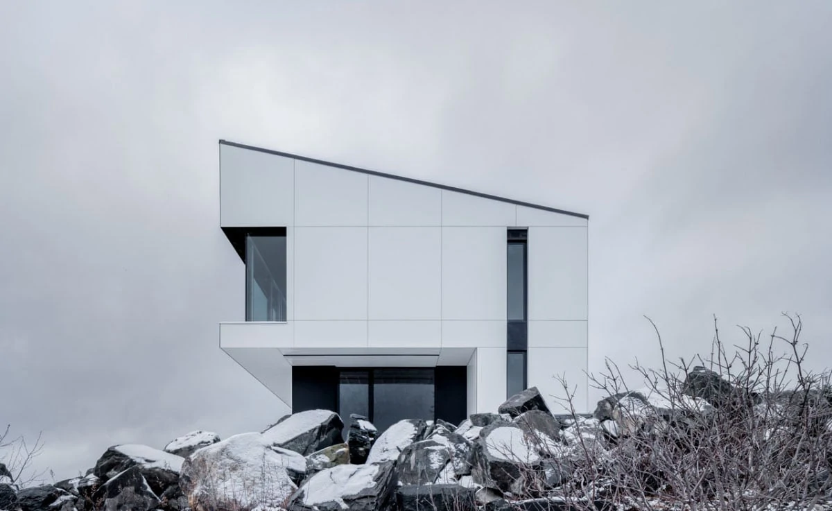 Shift House in Canada with Fundermax Rainscreen Facade Panels